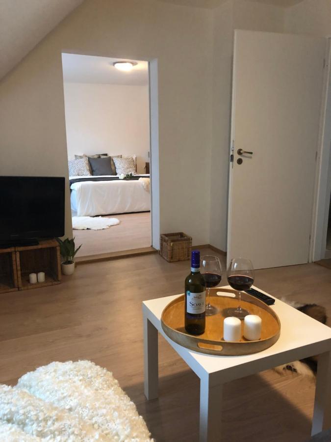 Apartmány Jevany Exteriér fotografie