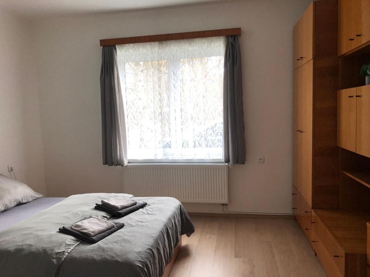 Apartmány Jevany Exteriér fotografie